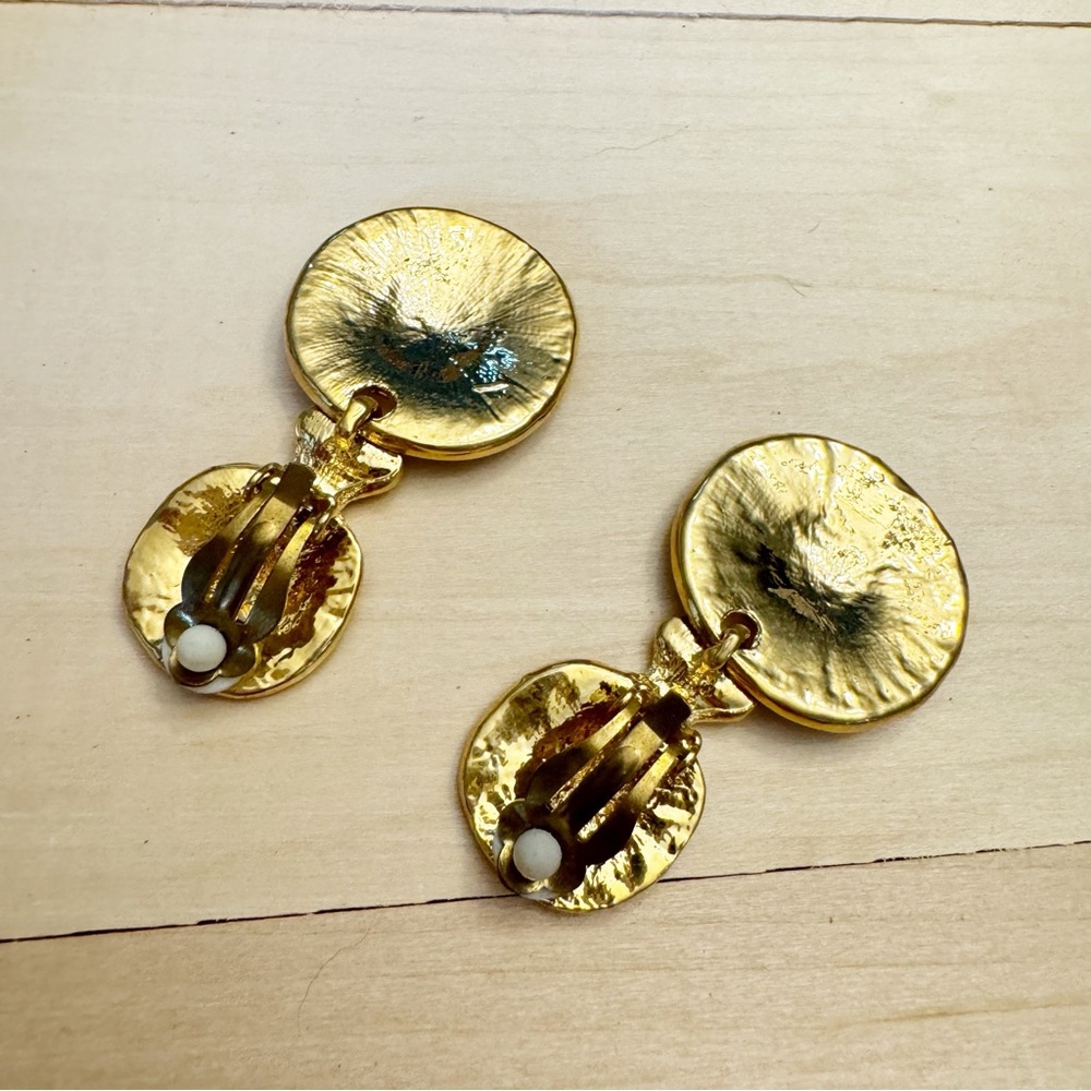 Retro Statement Chunky Clip On Earrings Gold Tone - Picture 2 of 5